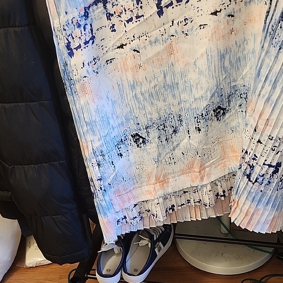 Pleated Multicolor Dress - Picture 4 of 5